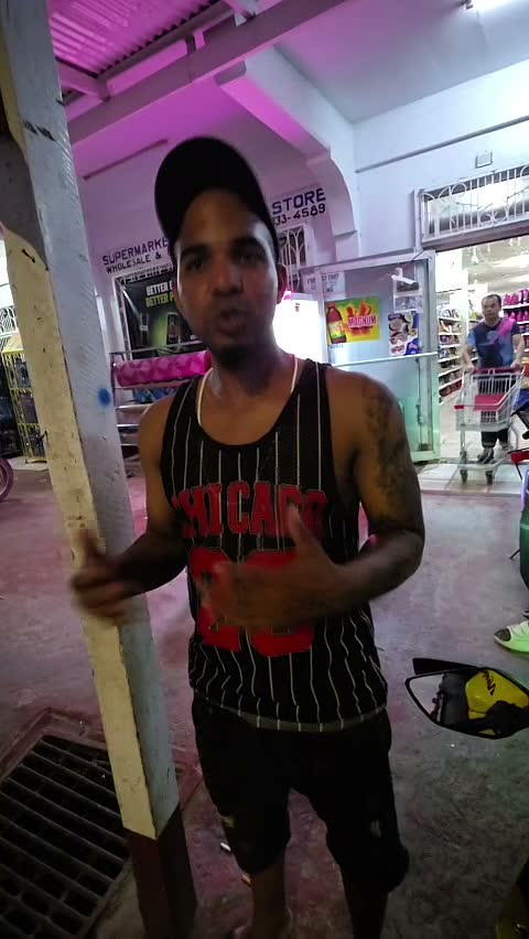 First test of a person speaking in Spanish hit tge translator and see qhat he is saying in english.
