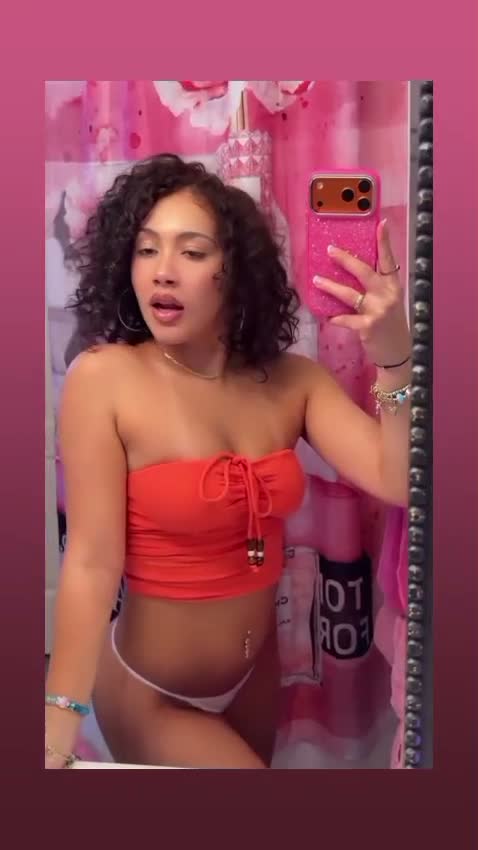 Preparing for bedtime
#Guyana #Guyanese #thatgirl #dance #Caribbean #bedtime #women #love #challenge